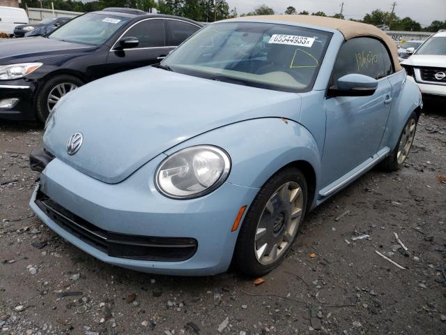 3VW5X7AT5DM827205 - 2013 VOLKSWAGEN BEETLE BLUE photo 1