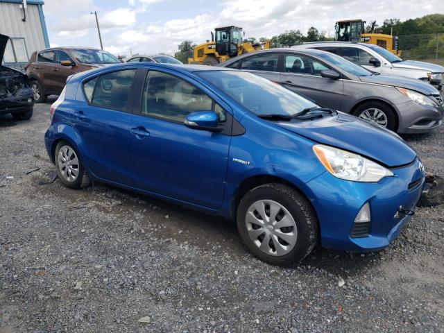 JTDKDTB35E1573337 - 2014 TOYOTA PRIUS C BLUE photo 4