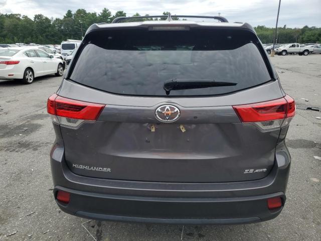 5TDJZRFH3HS359623 - 2017 TOYOTA HIGHLANDER SE GRAY photo 6