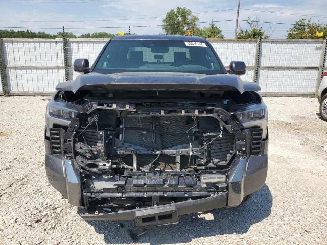 5TFNA5DB0PX118840 - 2023 TOYOTA TUNDRA CREWMAX PLATINUM 灰色 照片 5