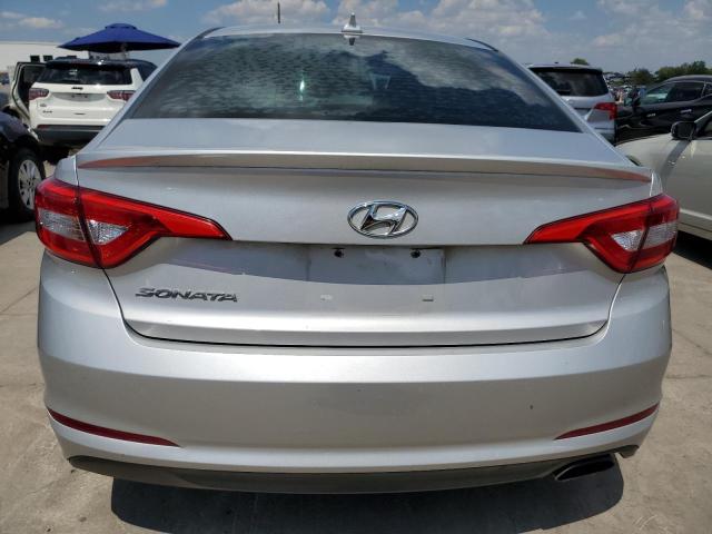 5NPE24AF3FH167717 - 2015 HYUNDAI SONATA SE SILVER photo 6