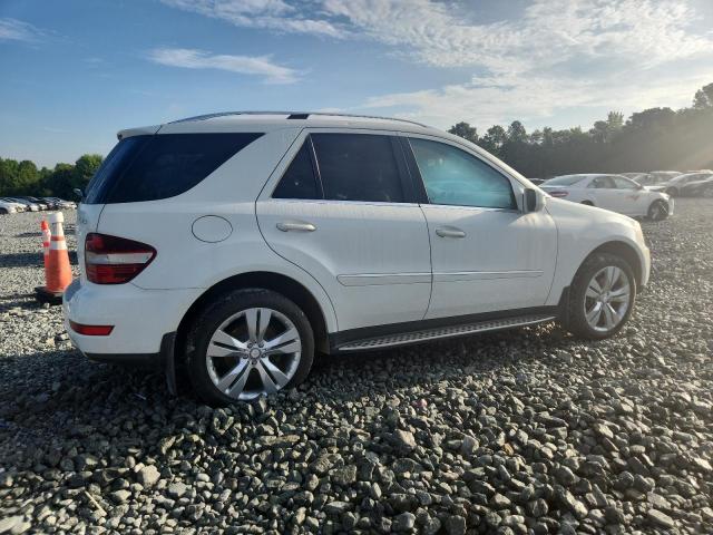 4JGBB8GB3AA542600 - 2010 MERCEDES-BENZ ML 350 4MATIC WHITE photo 3