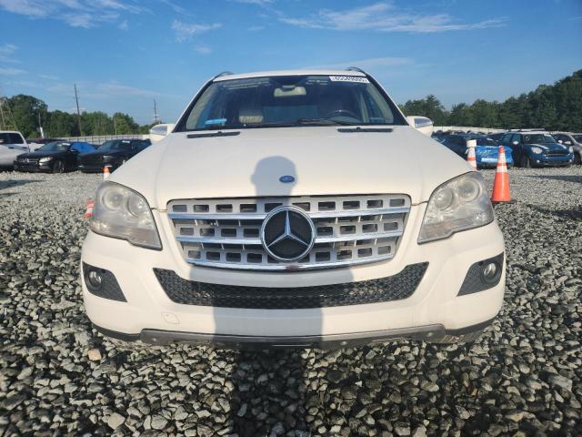 4JGBB8GB3AA542600 - 2010 MERCEDES-BENZ ML 350 4MATIC WHITE photo 5
