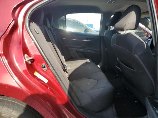 4T1B11HK7JU647714 - 2018 TOYOTA CAMRY L RED photo 10