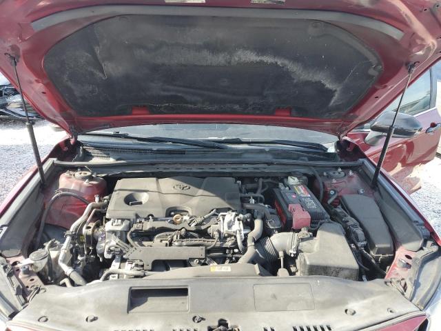 4T1B11HK7JU647714 - 2018 TOYOTA CAMRY L RED photo 11