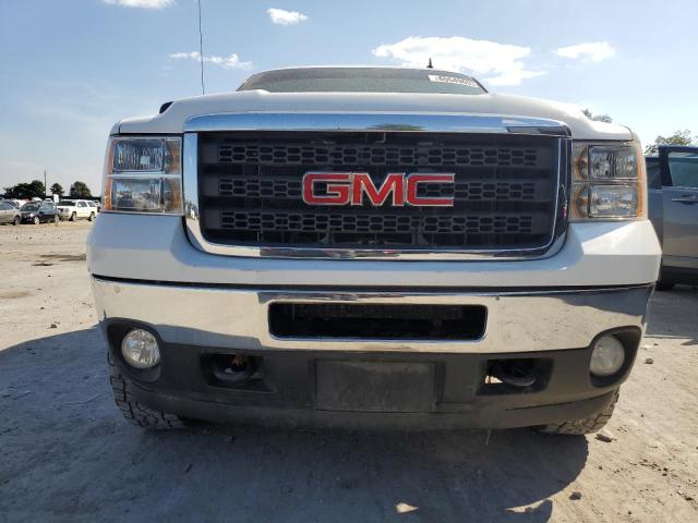 1GT120CG9BF111301 - 2011 GMC SIERRA K2500 SLE WHITE photo 5