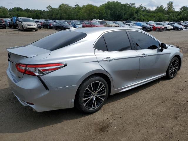 4T1B11HK6KU282038 - 2019 TOYOTA CAMRY L SILVER photo 3