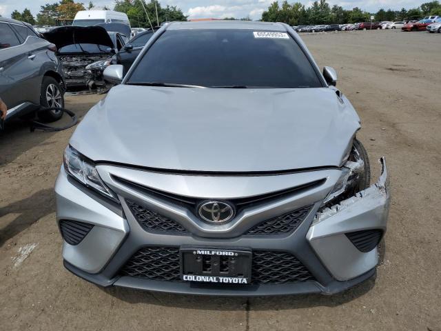 4T1B11HK6KU282038 - 2019 TOYOTA CAMRY L SILVER photo 5