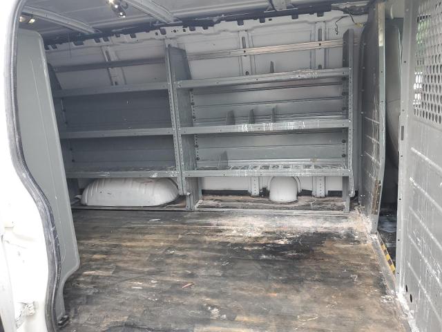 1GCWGAFGXJ1342342 - 2018 CHEVROLET EXPRESS G2 白色 照片 11