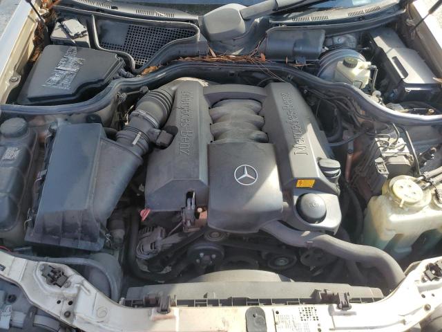 WDBJH65J81B188949 - 2001 MERCEDES-BENZ E 320 BEIGE photo 11