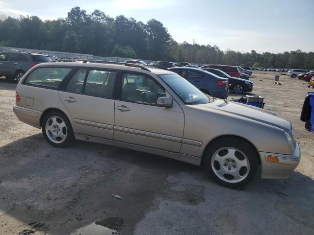WDBJH65J81B188949 - 2001 MERCEDES-BENZ E 320 BEIGE photo 4