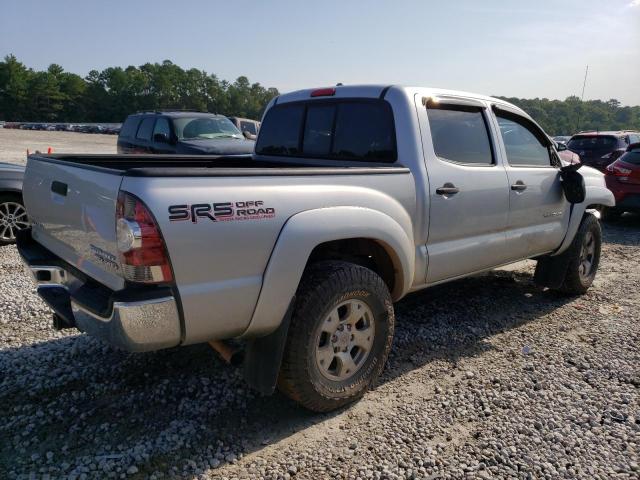 5TFJU4GN5BX008901 - 2011 TOYOTA TACOMA DOUBLE CAB PRERUNNER SILVER photo 3