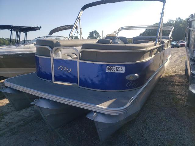 TII56863B111 - 2010 OTHR BOAT BLUE photo 1