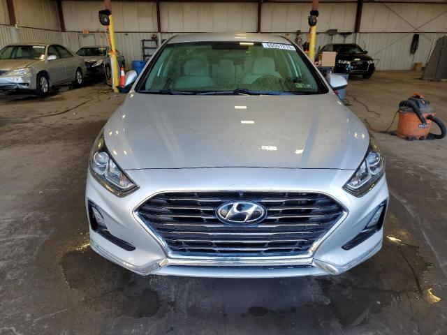 5NPE24AF1JH709261 - 2018 HYUNDAI SONATA SE 银色 照片 5