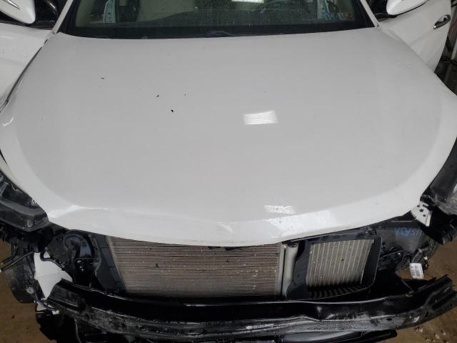 5XYZWDLA8JG556098 - 2018 HYUNDAI SANTA FE S WHITE photo 12