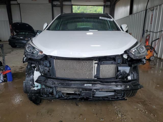 5XYZWDLA8JG556098 - 2018 HYUNDAI SANTA FE S WHITE photo 5