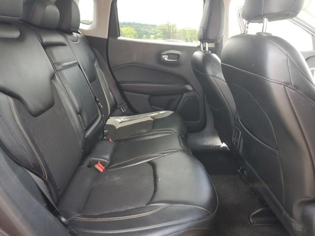 3C4NJDBB8JT270851 - 2018 JEEP COMPASS LATITUDE Gri fotoğraf 11