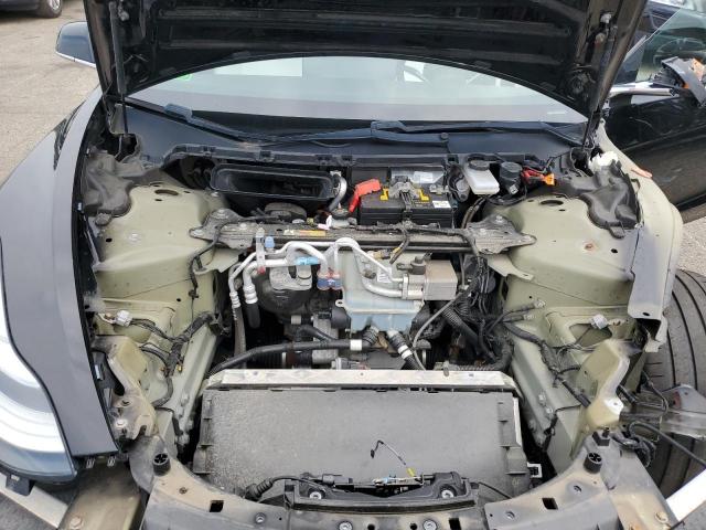 5YJ3E1EB8JF082304 - 2018 TESLA MODEL 3 შავი ფოტო 11