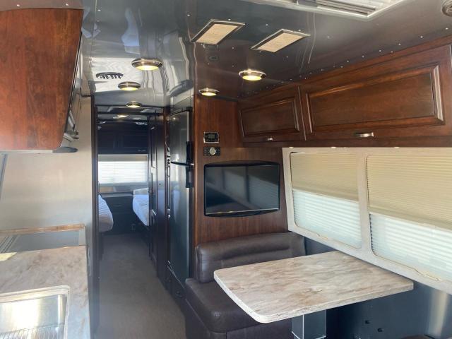 1STJBYP21GJ534182 - 2016 AIRS TRAVEL TRA 银色 照片 5