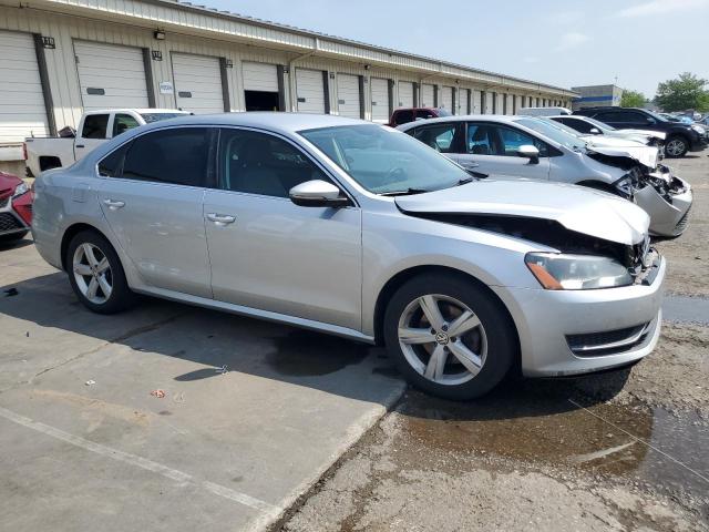 1VWBP7A39CC064057 - 2012 VOLKSWAGEN PASSAT SE SILVER photo 4