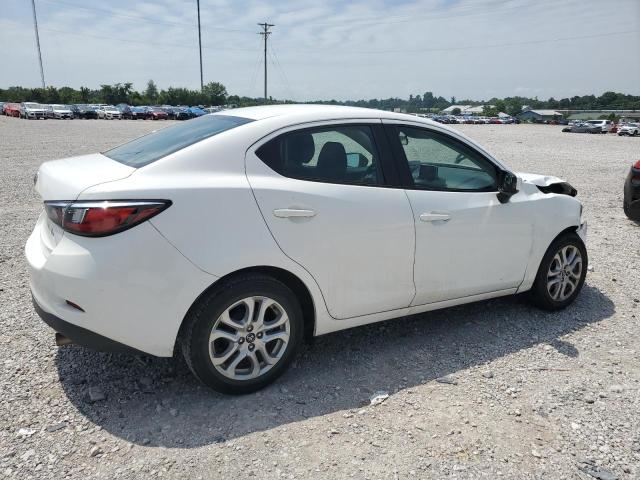 3MYDLBYV8JY329493 - 2018 TOYOTA YARIS IA 白色 照片 3