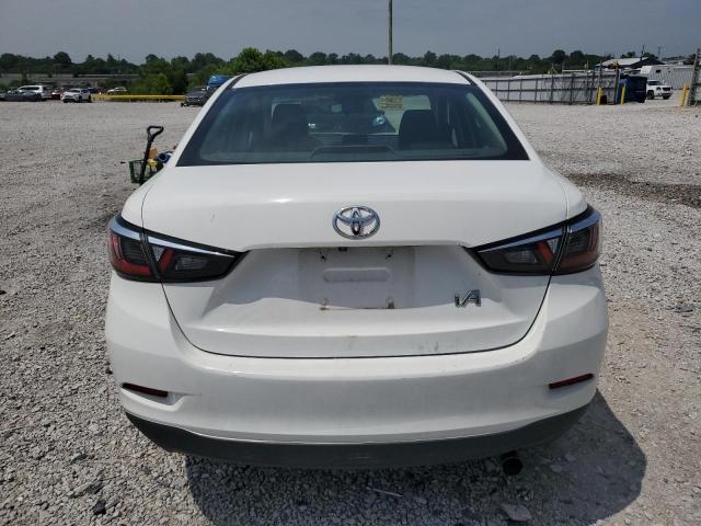 3MYDLBYV8JY329493 - 2018 TOYOTA YARIS IA 白色 照片 6