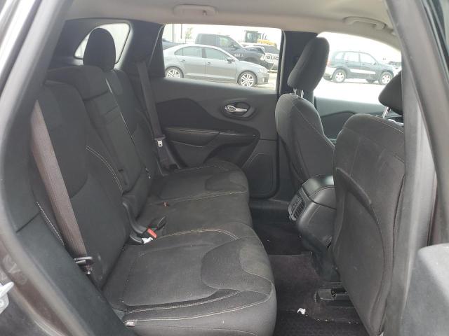 1C4PJMCS0GW282941 - 2016 JEEP CHEROKEE LATITUDE 灰色 照片 11