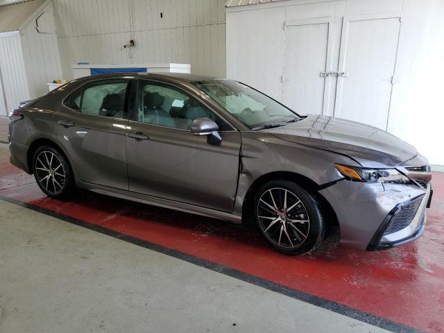 4T1G11AK7RU892671 - 2024 TOYOTA CAMRY SE NIGHT SHADE CHARCOAL photo 4