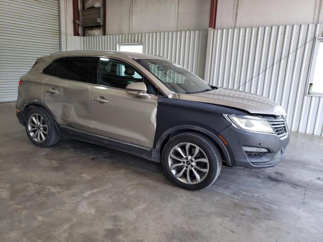 5LMCJ1A90FUJ26625 - 2015 LINCOLN MKC GOLD photo 4