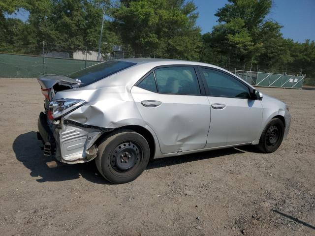 5YFBURHE5GP433721 - 2016 TOYOTA COROLLA L Srebrny zdjęcie 3