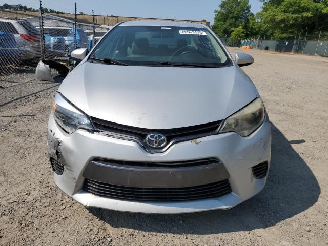 5YFBURHE5GP433721 - 2016 TOYOTA COROLLA L Srebrny zdjęcie 5