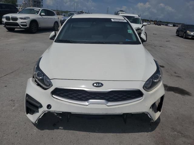 3KPF24AD2ME315635 - 2021 KIA FORTE FE WHITE photo 5