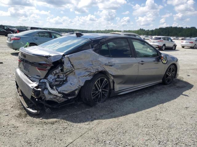 4T1DAACK5SU521966 - 2025 TOYOTA CAMRY XSE 银色 照片 3