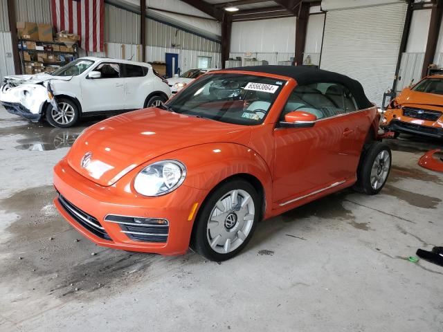 3VW517AT6HM816673 - 2017 VOLKSWAGEN BEETLE S/SE ORANGE photo 1