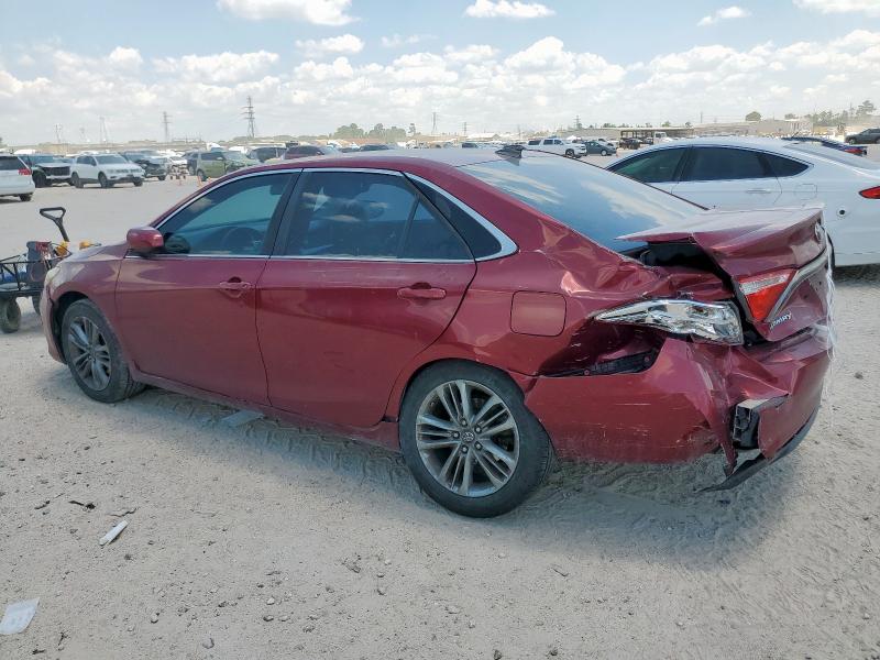 4T1BF1FKXHU811164 - 2017 TOYOTA CAMRY LE RED photo 2