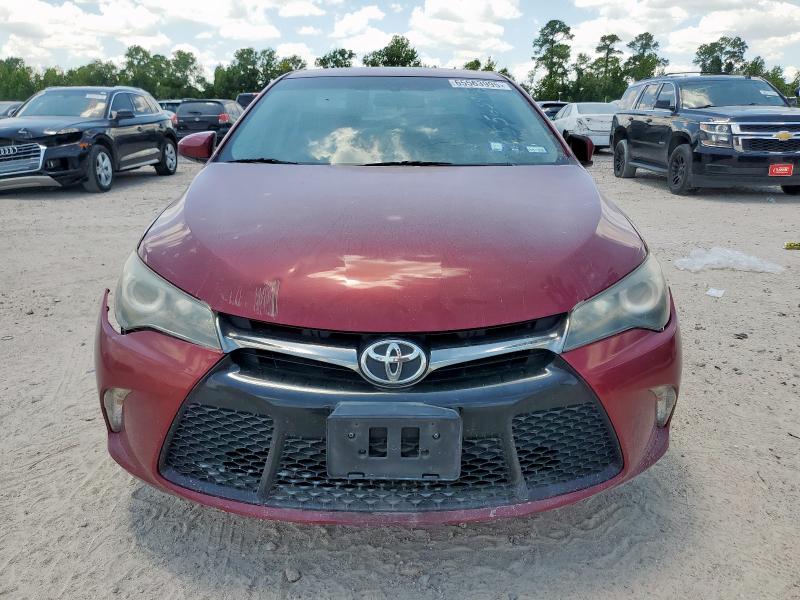 4T1BF1FKXHU811164 - 2017 TOYOTA CAMRY LE RED photo 5