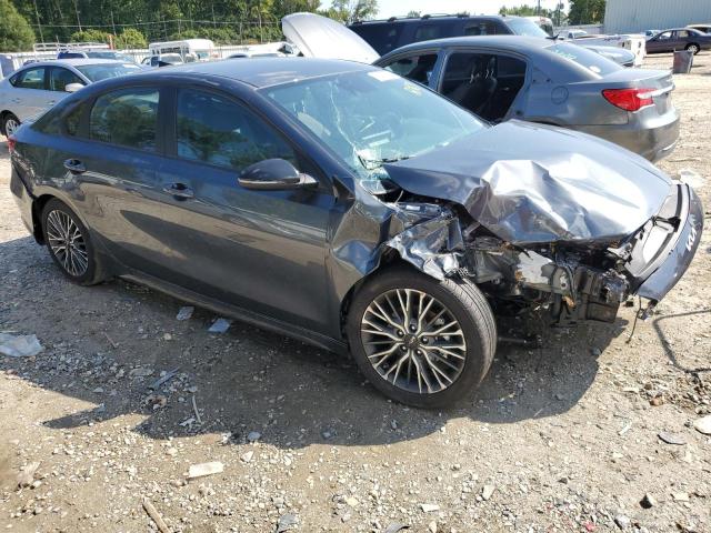 3KPF54ADXPE583540 - 2023 KIA FORTE GT LINE GRAY photo 4