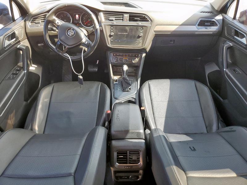 3VV3B7AX1JM163431 - 2018 VOLKSWAGEN TIGUAN SE Blau Foto 8
