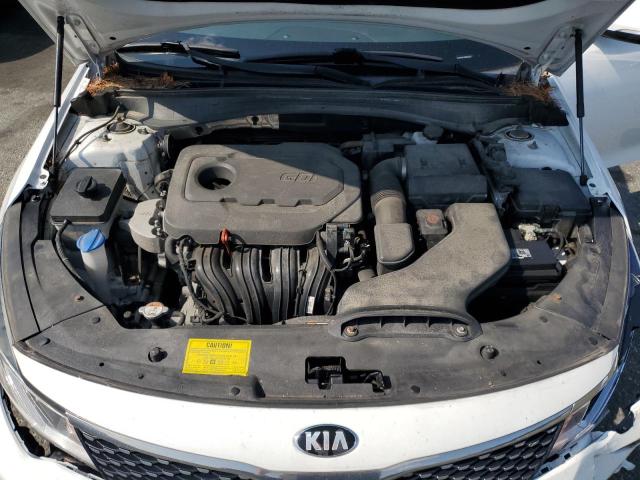 5XXGU4L39JG221757 - 2018 KIA OPTIMA EX WHITE photo 11