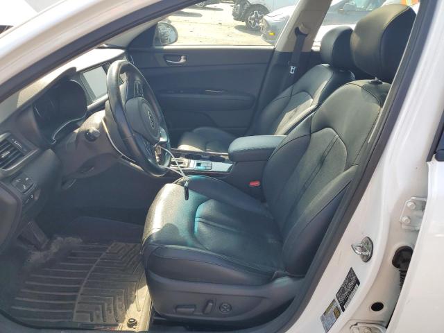 5XXGU4L39JG221757 - 2018 KIA OPTIMA EX WHITE photo 7