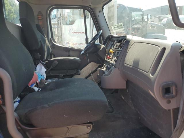 3AKBCXFE8JDJJ4857 - 2018 FREIGHTLINER M2 106 MEDIUM DUTY WHITE photo 5