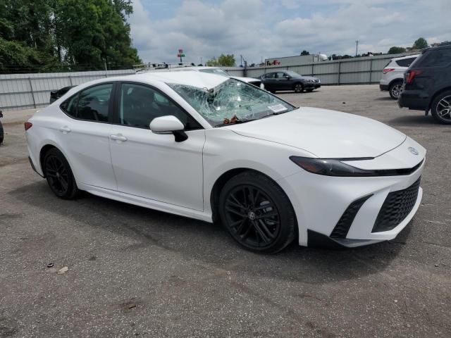 4T1DAACK2SU060452 - 2025 TOYOTA CAMRY XSE WHITE photo 4