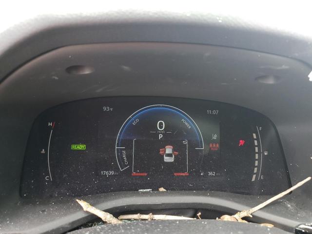 4T1DAACK2SU060452 - 2025 TOYOTA CAMRY XSE WHITE photo 9