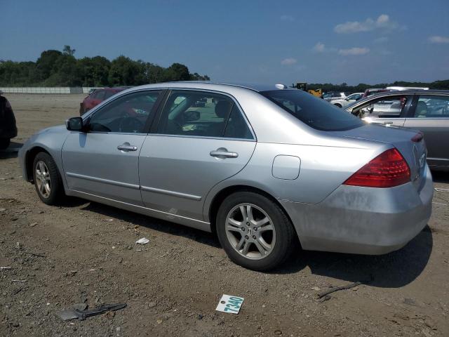 1HGCM56877A029416 - 2007 HONDA ACCORD EX SILVER photo 2
