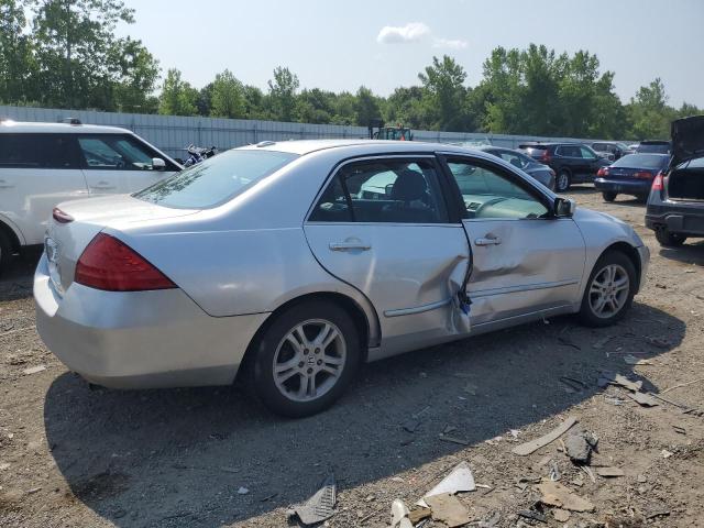 1HGCM56877A029416 - 2007 HONDA ACCORD EX SILVER photo 3