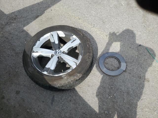 1VWBP7A38DC115470 - 2013 VOLKSWAGEN PASSAT SE MAROON photo 12