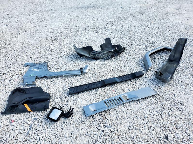 1C4BJWEG2DL691650 - 2013 JEEP WRANGLER U SAHARA GRAY photo 13