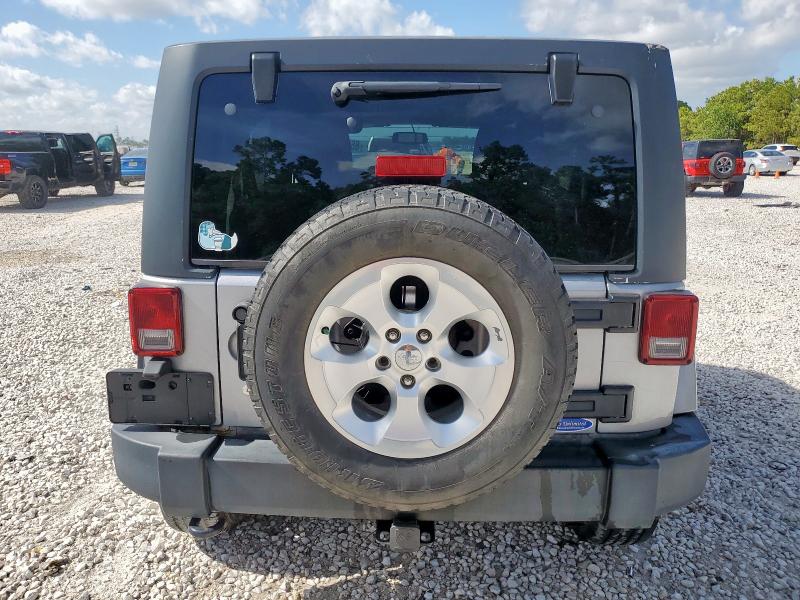 1C4BJWEG2DL691650 - 2013 JEEP WRANGLER U SAHARA GRAY photo 6