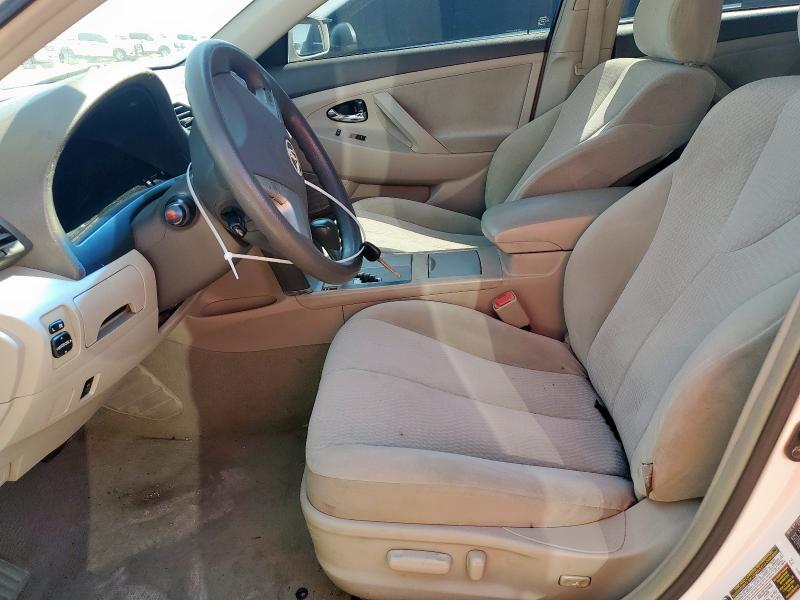 4T1BF3EK6AU520762 - 2010 TOYOTA CAMRY BASE WHITE photo 7