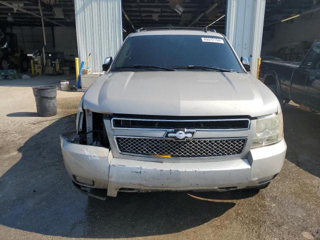 3GNEC12018G109260 - 2008 CHEVROLET AVALANCHE C1500 TAN photo 5